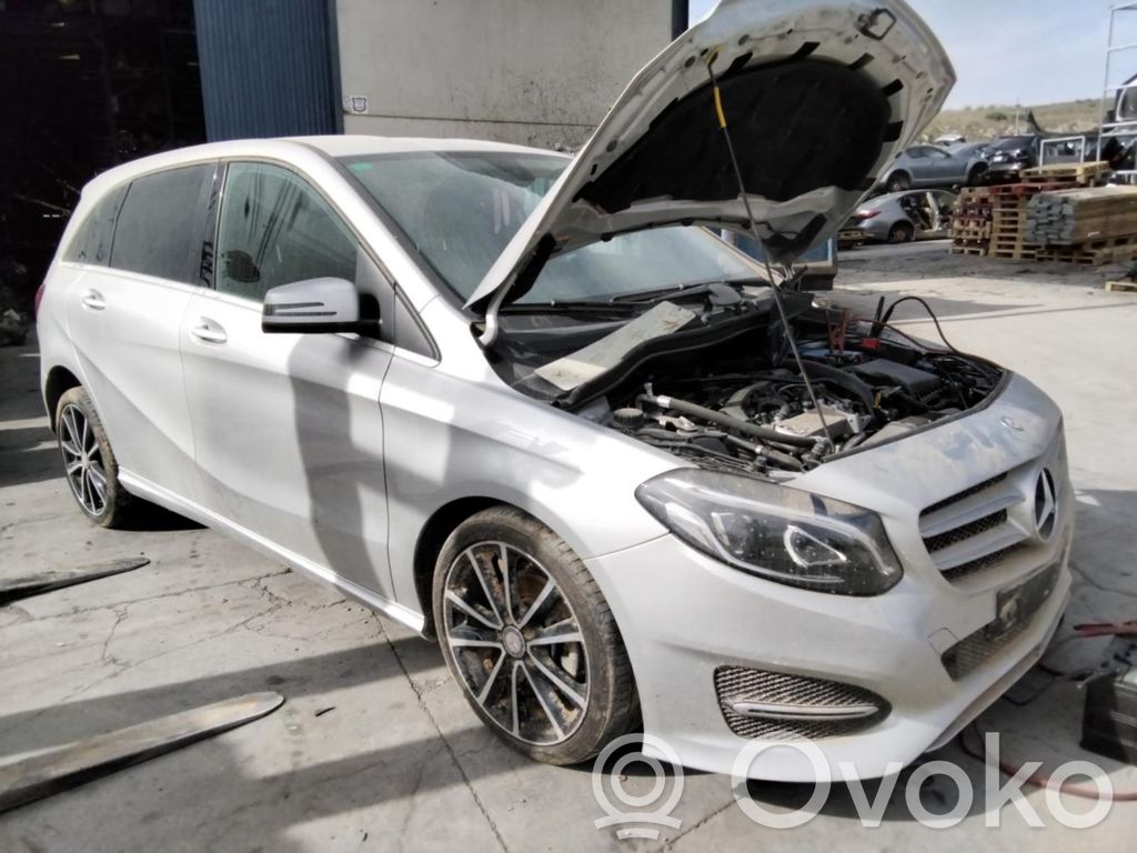B W246 W242 B-class (W245, W246/W242)  SINREF