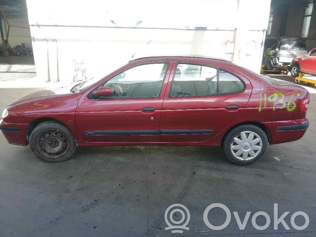 Megane II Megane  8200100832