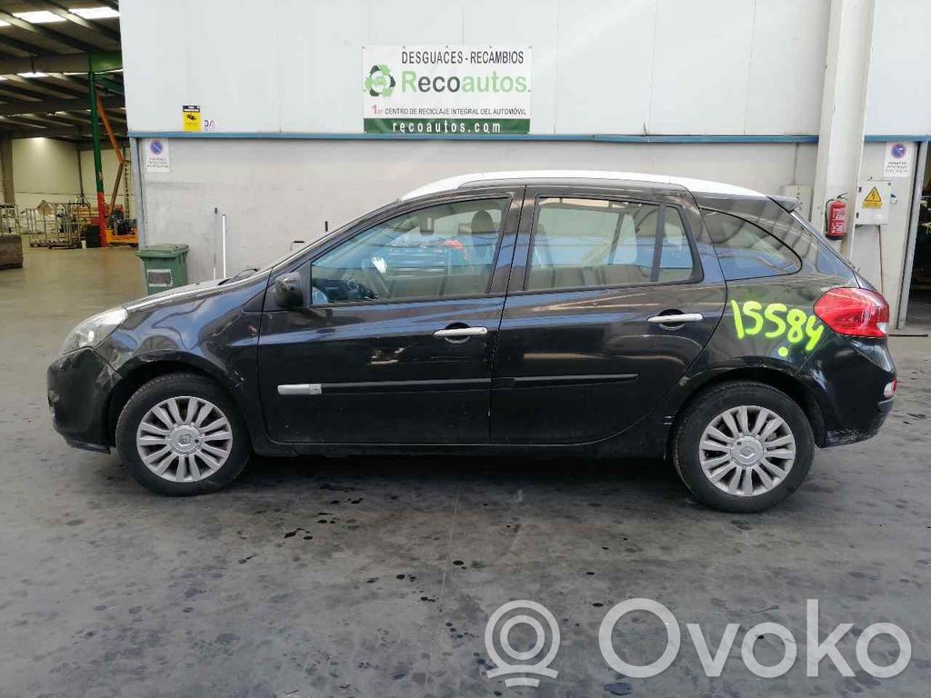 Clio III Clio  8200730861
