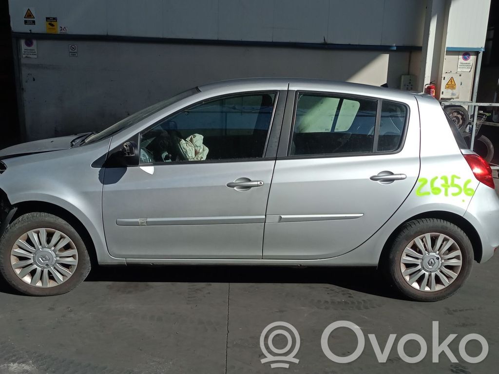 Clio III Clio  8200294234