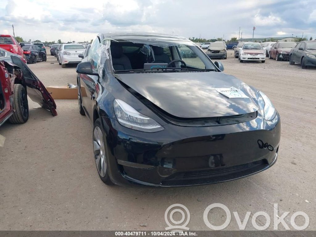 Model Y Tesla Model Y  168437800A