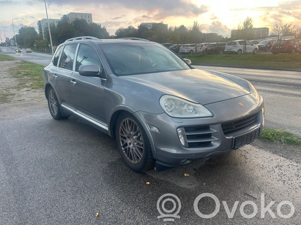 Cayenne (9PA) Cayenne  7L5827449