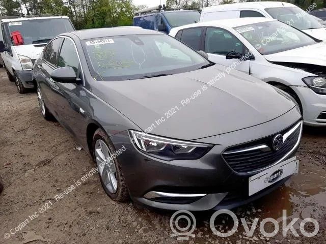 Insignia B Insignia  13460182