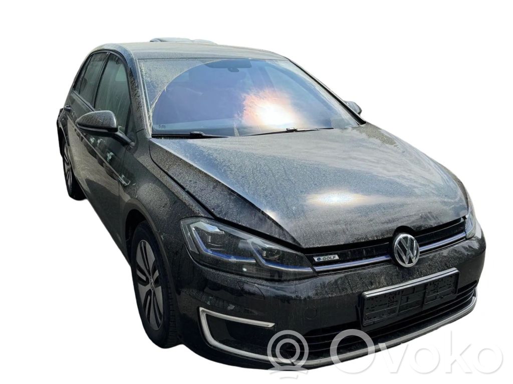 Golf VII Golf  5QE825229B