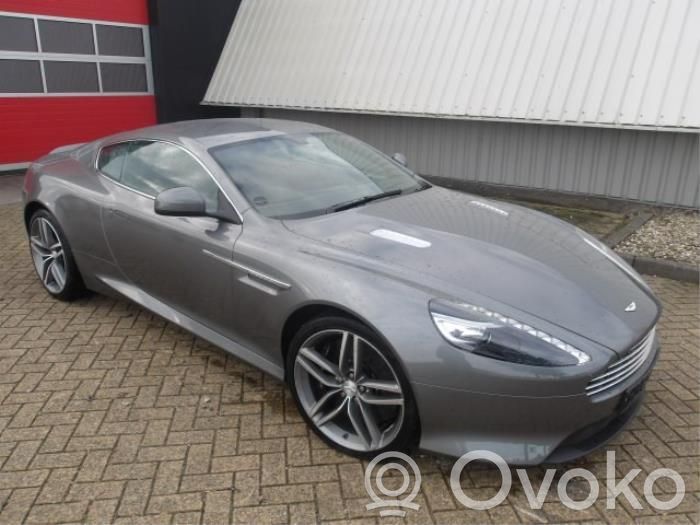 DB9 DB9