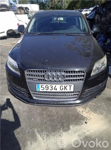 Q7 4L Q7  AA409508D