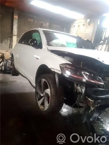 Golf VII Golf  6K907425B