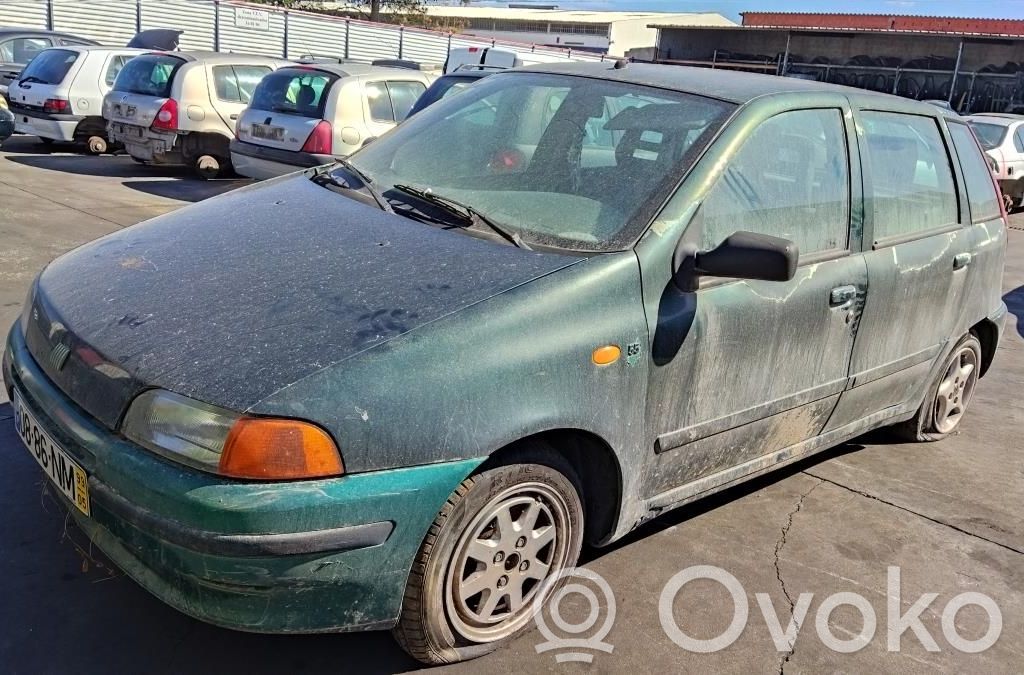 Punto (176) Punto