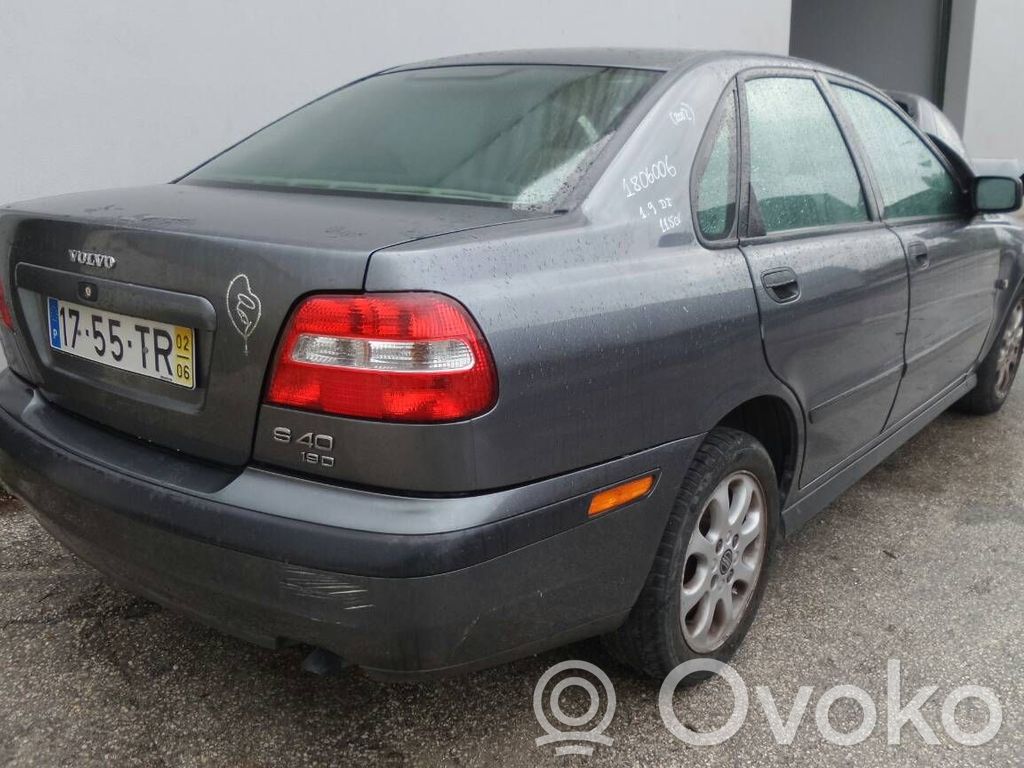 S40, V40 S40, V40