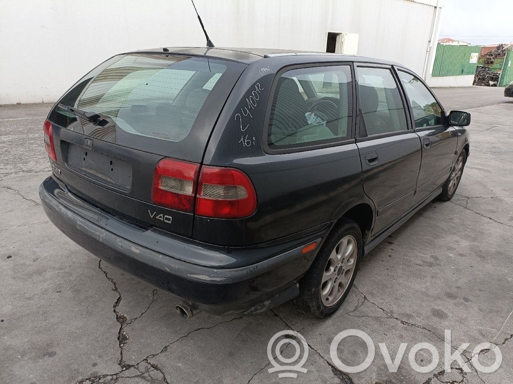 S40, V40 S40, V40