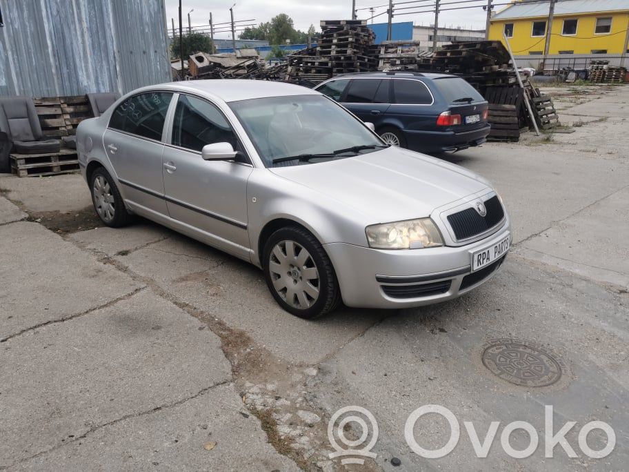 Superb B5 (3U) Superb