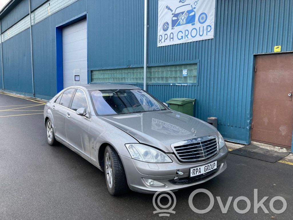 S W221 S-class, AMG (W126, W140, W220, W221, W222)  A2218000748