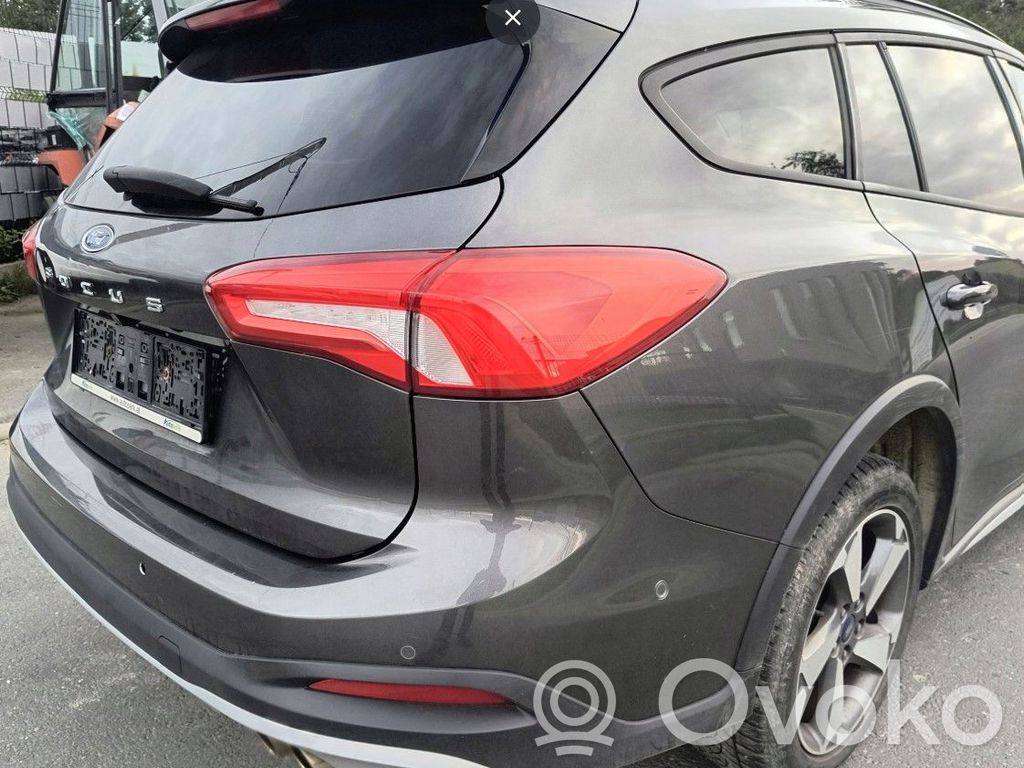 Focus Focus  E01940105