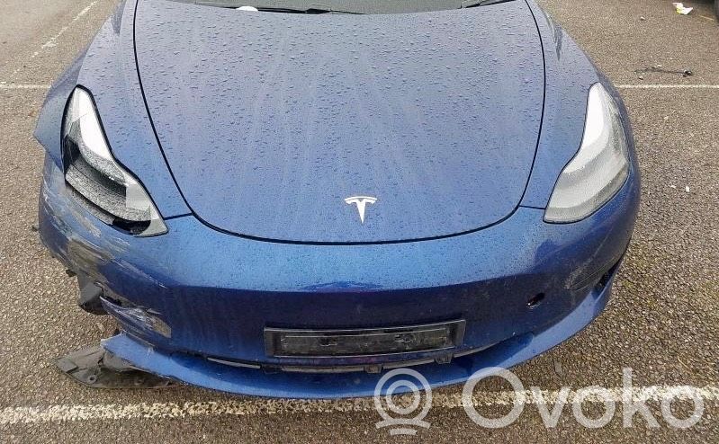 Model 3 Tesla Model 3  FLR036F