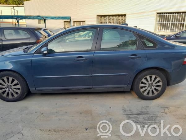 S40 S40, V40