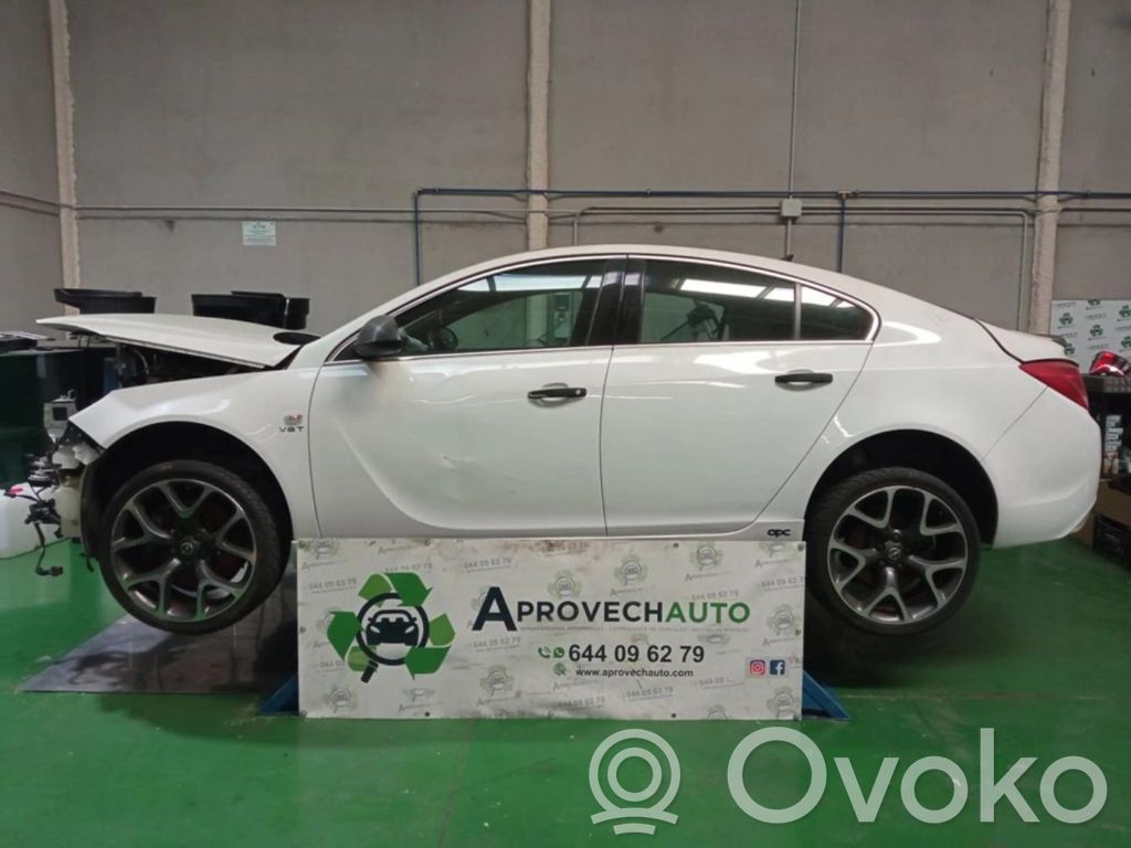 Insignia A Insignia  20850927