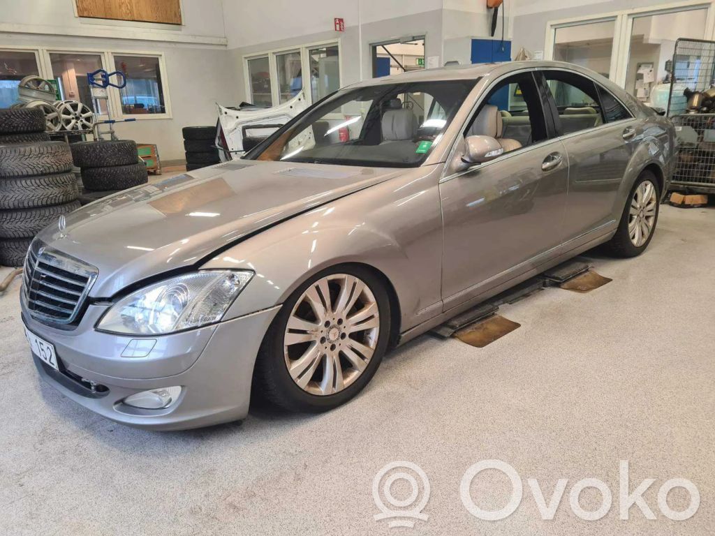 S W221 S-class, AMG (W126, W140, W220, W221, W222)  A2215408948
