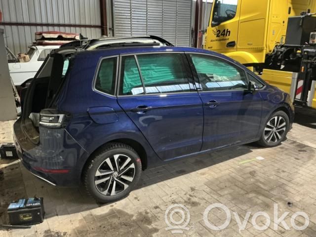 Golf Sportsvan Golf  510821136C