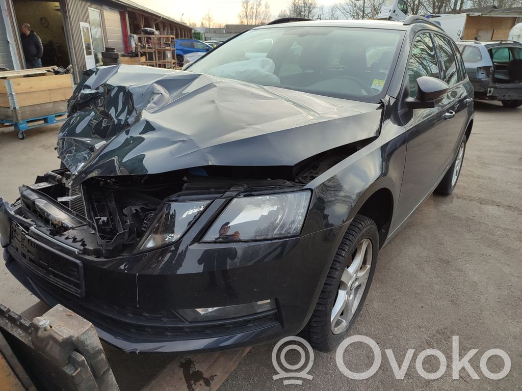 Octavia Mk3 (5E) Octavia  04C105243N