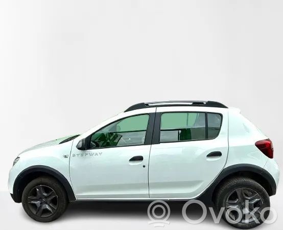 Sandero Sandero, Sandero Stepway