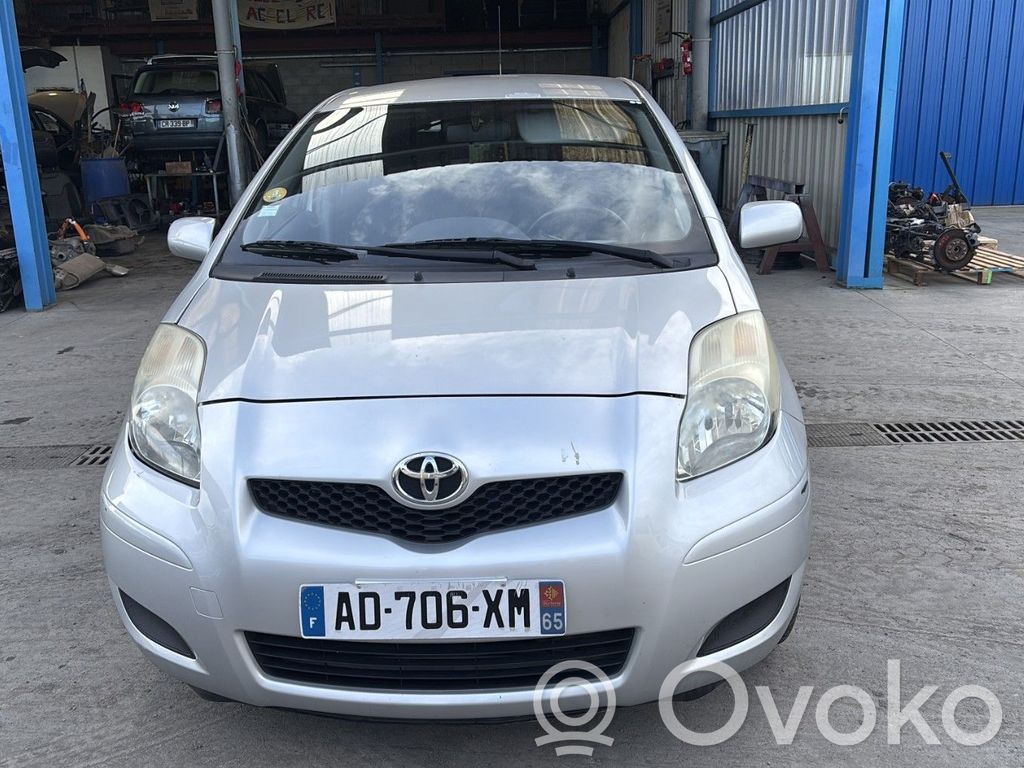 Yaris Yaris  521590D986