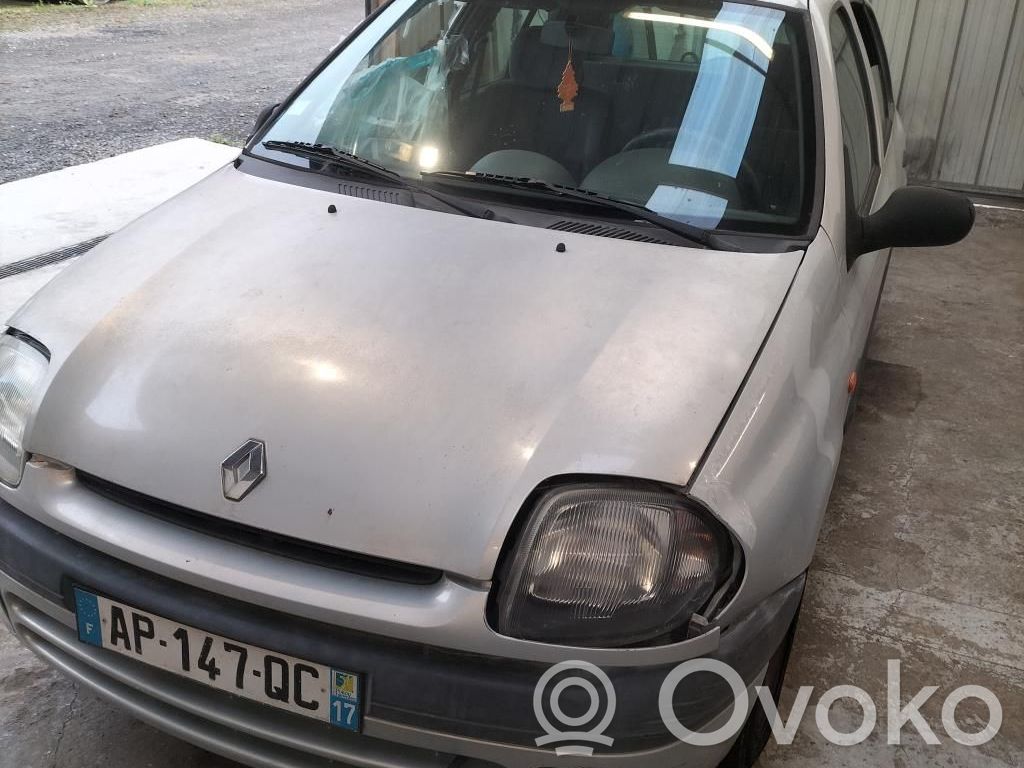 Clio II Clio  7701471306