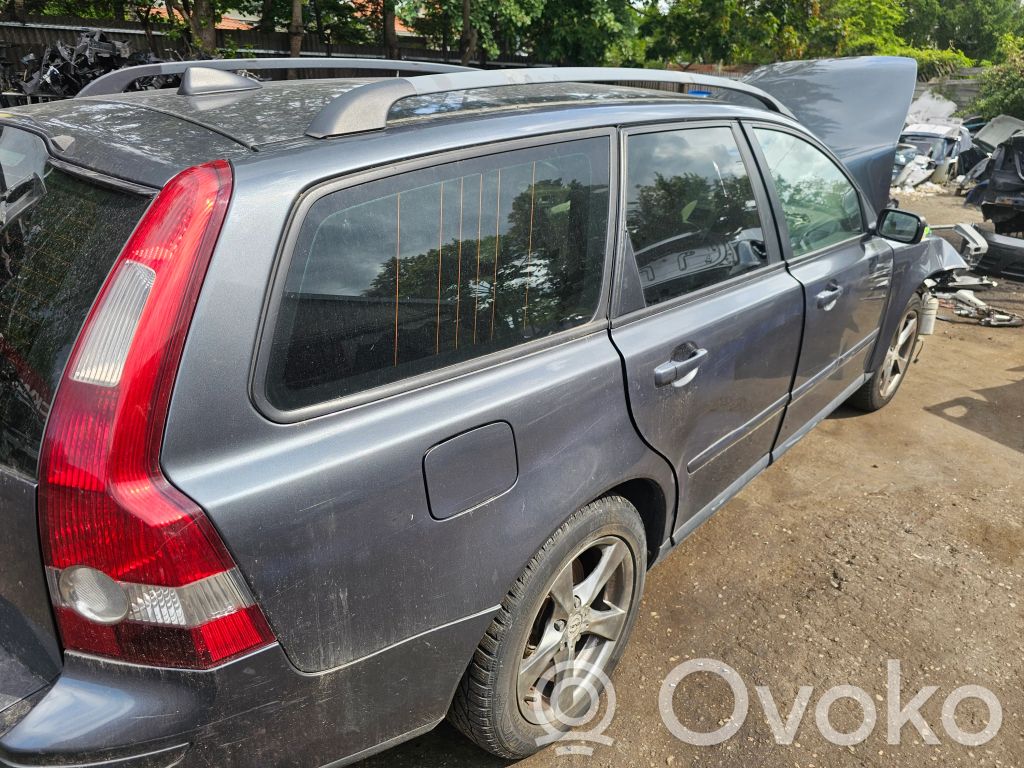 V50 V50  E32188