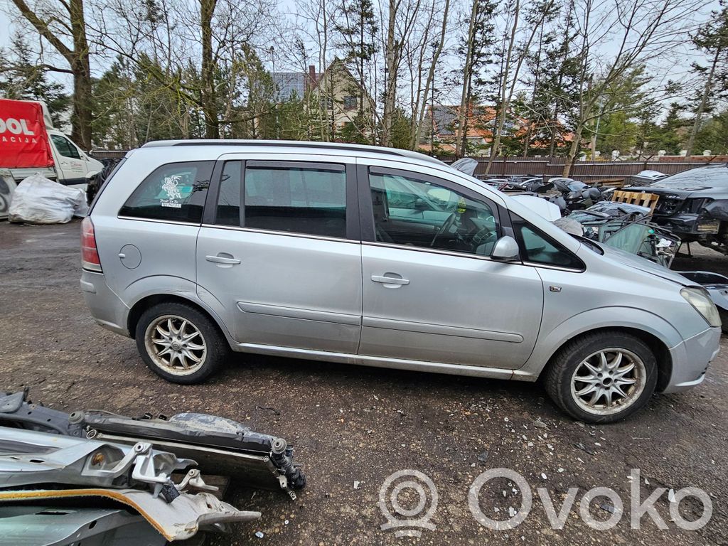 Zafira B Zafira  24452700