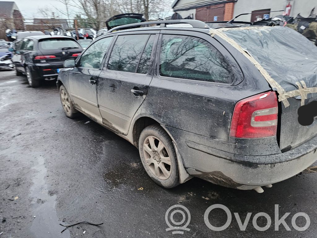 Octavia Mk2 (1Z) Octavia  VP8SBF18C815BA