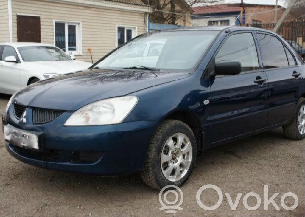 Lancer Lancer  MN141261
