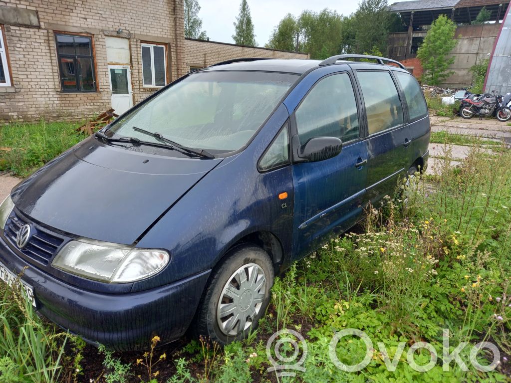 Sharan Sharan  7M0199131