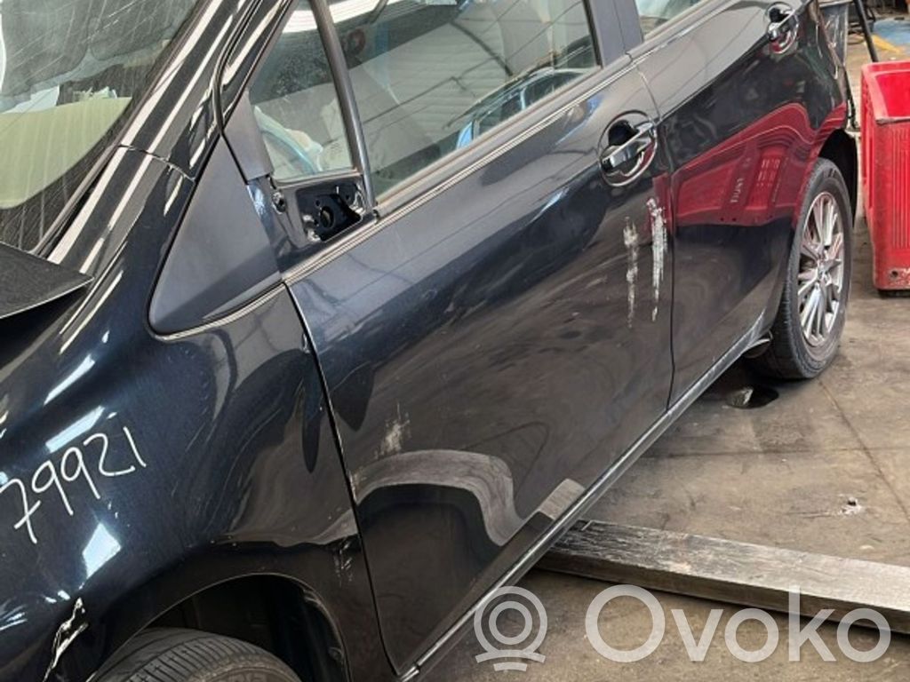 Yaris Yaris  E11045617