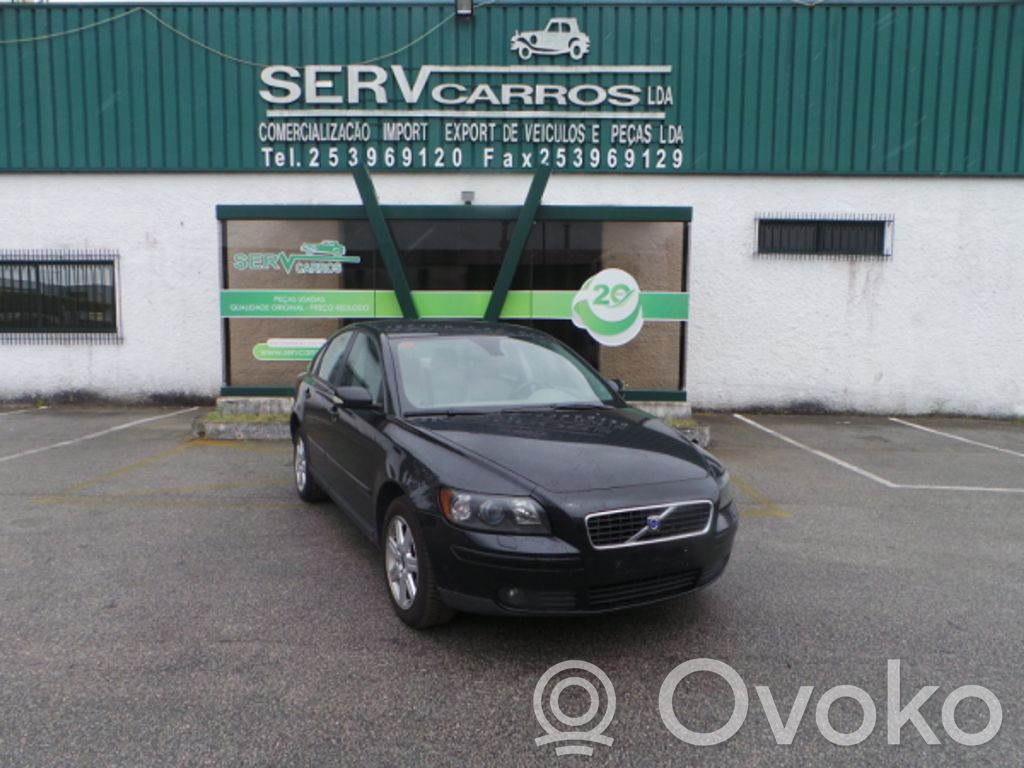 S40 S40, V40