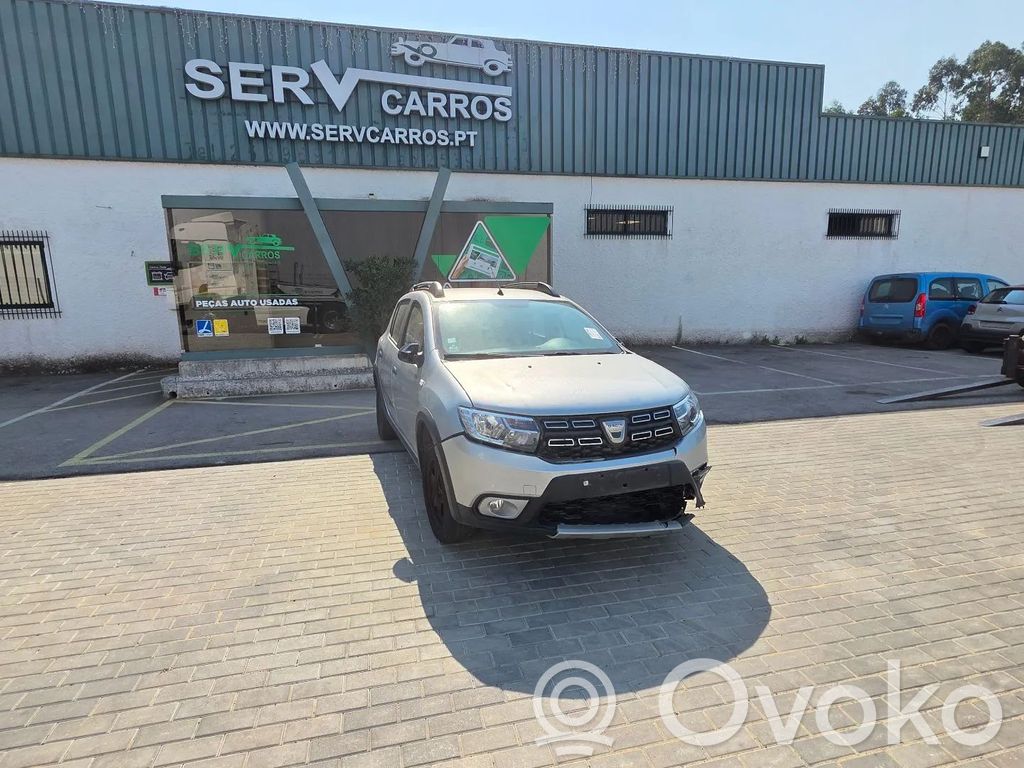 Sandero Sandero, Sandero Stepway