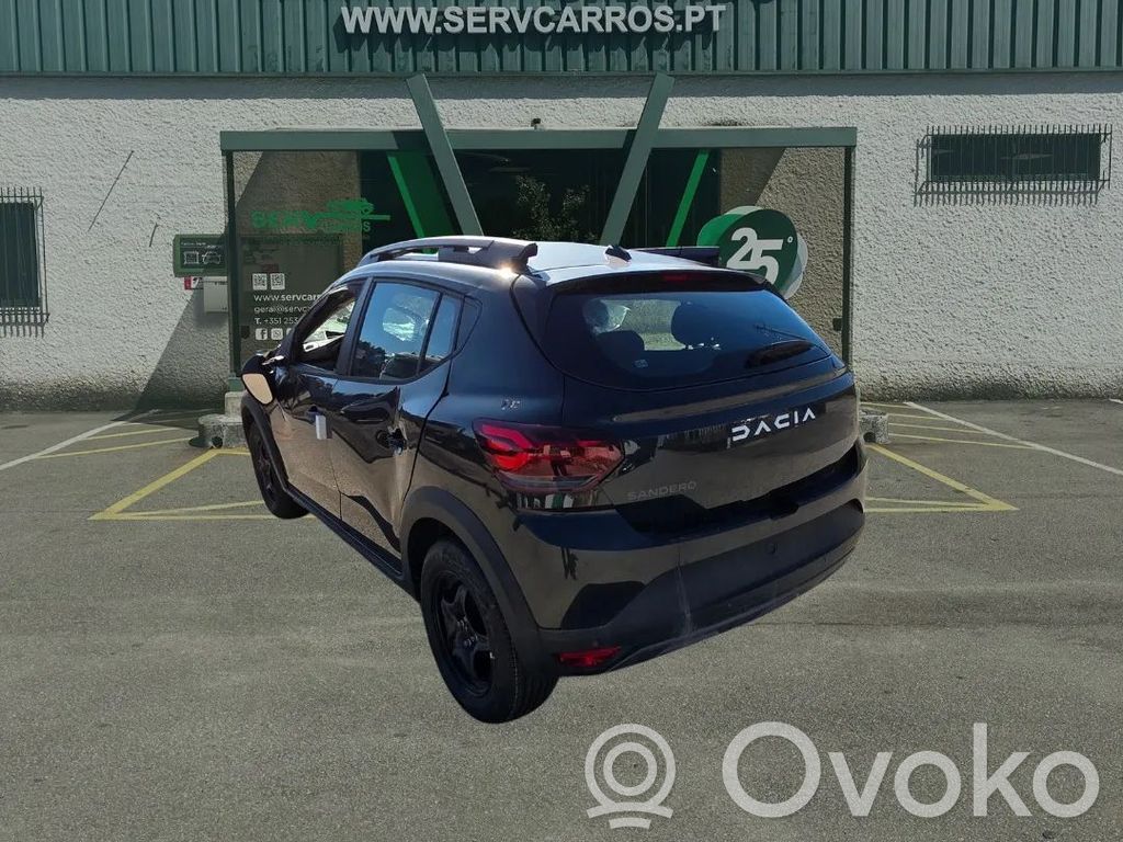 Sandero Sandero, Sandero Stepway