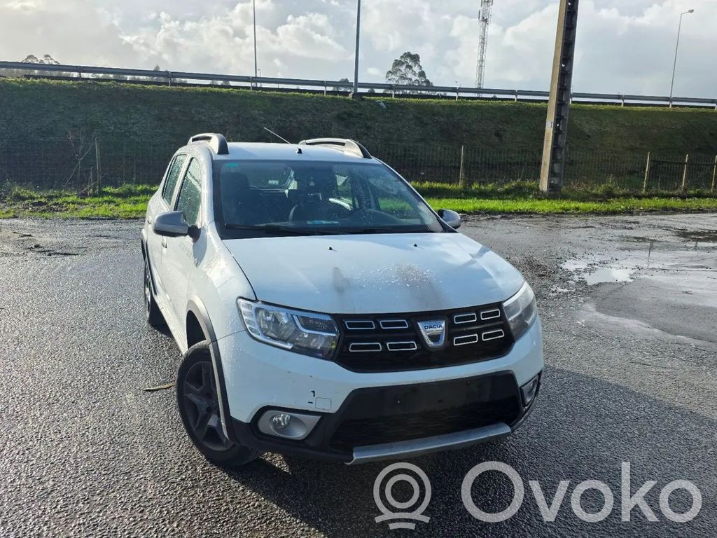 Sandero Sandero, Sandero Stepway