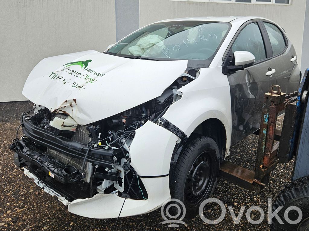 Yaris XP210 Yaris  894650H060