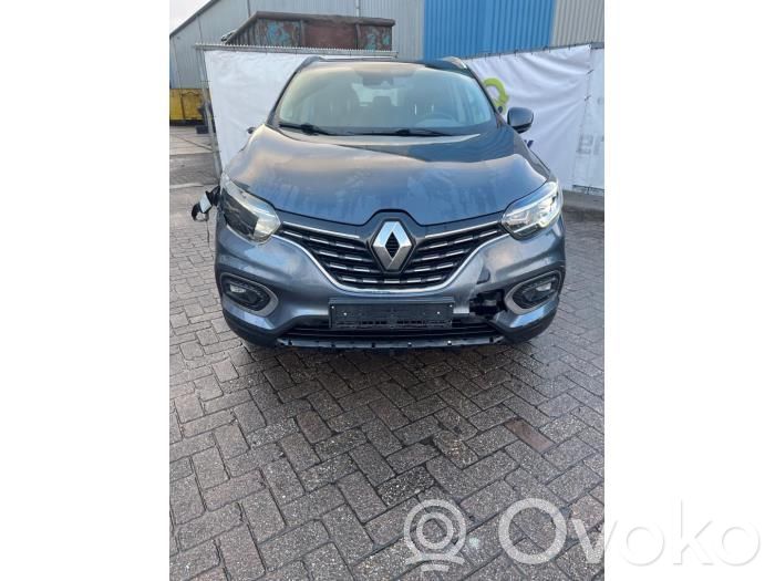Kadjar Kadjar  681007199R