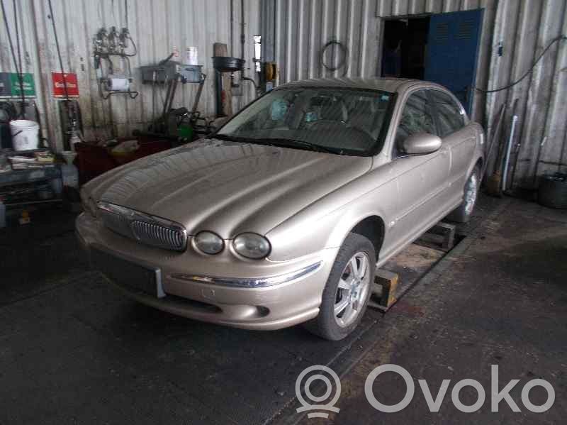 X-Type X-Type  4X4312A650AM
