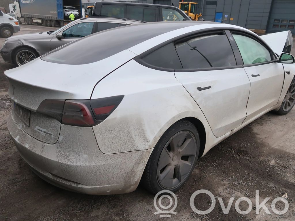 Model 3 Tesla Model 3  112096010H