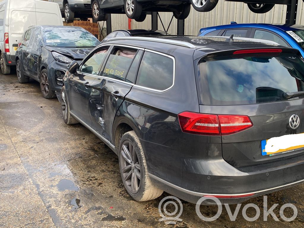PASSAT B8 Passat  3G9945308D