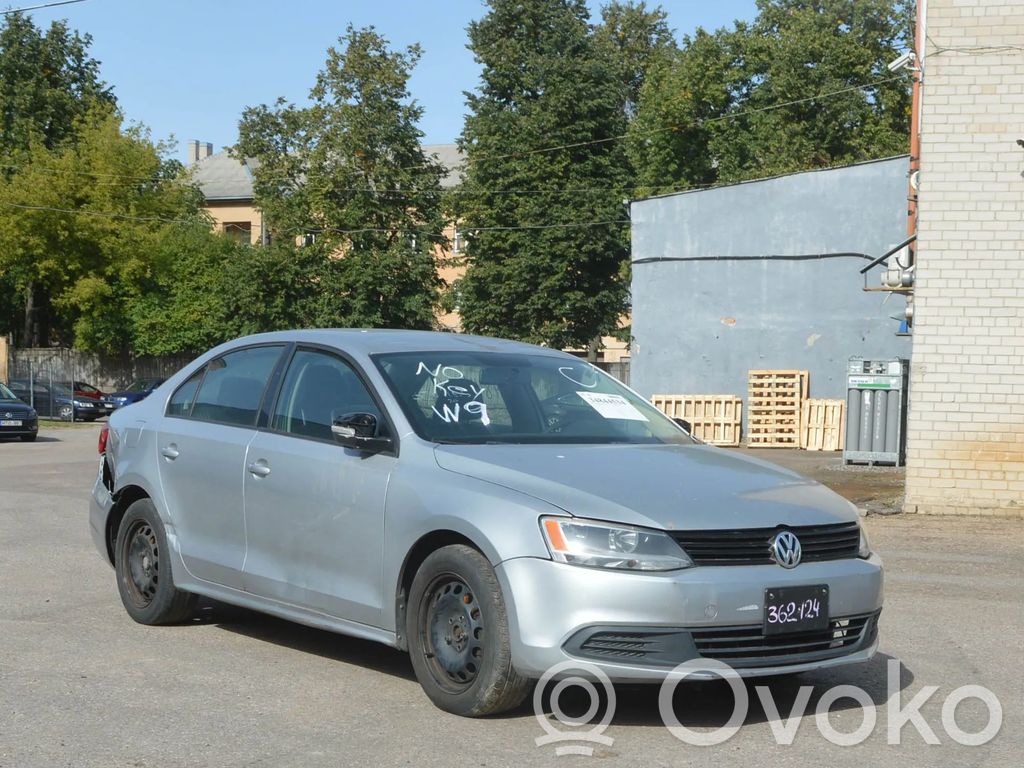 Jetta VI Jetta  315573