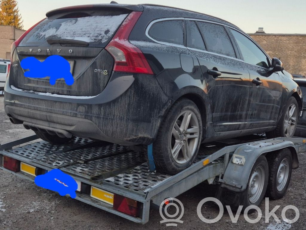 V60 V60, V60 Cross Country  31285399