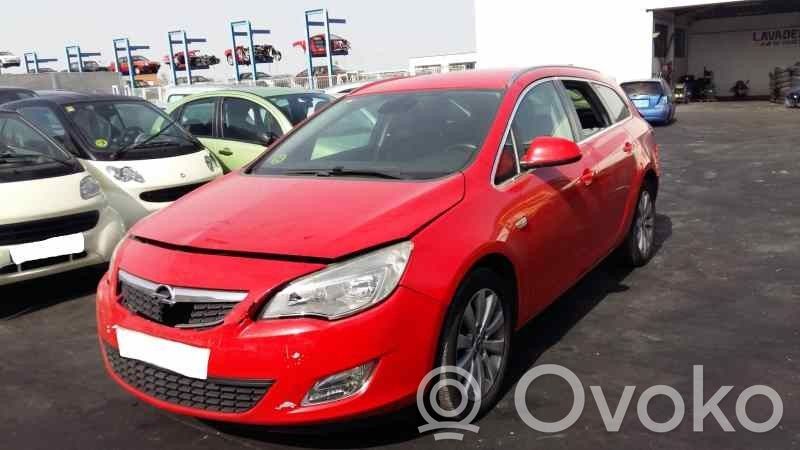 Astra H Astra  PIELYTELA