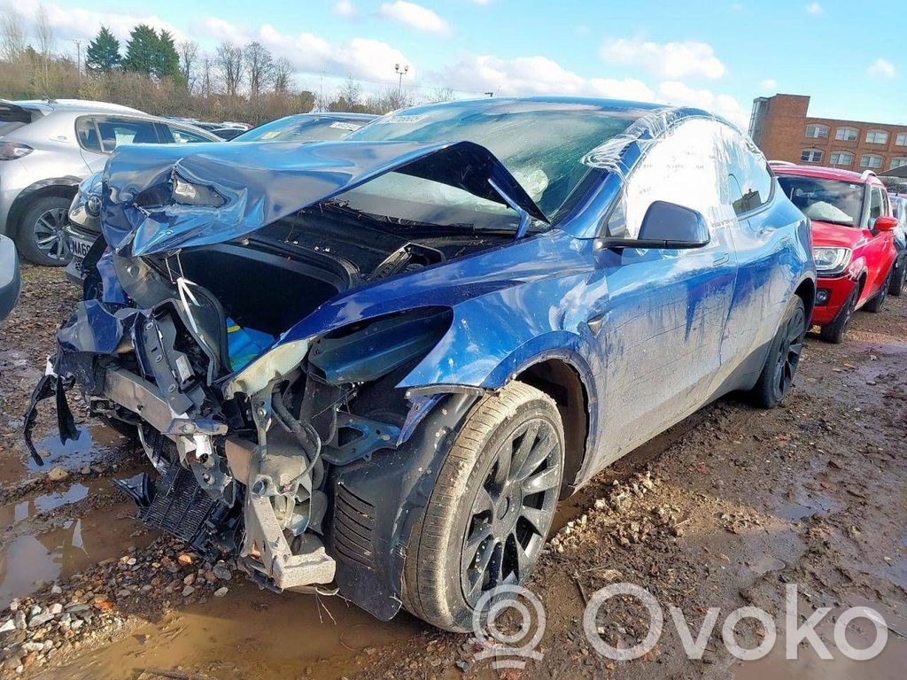 Model Y Tesla Model Y  107974200B