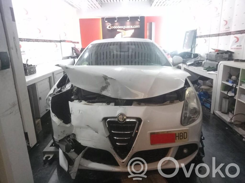 Giulia Giulia  SINREFVISIBLE