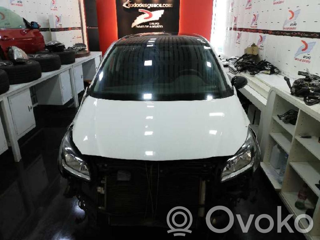 Corsa E Corsa  811010000000X