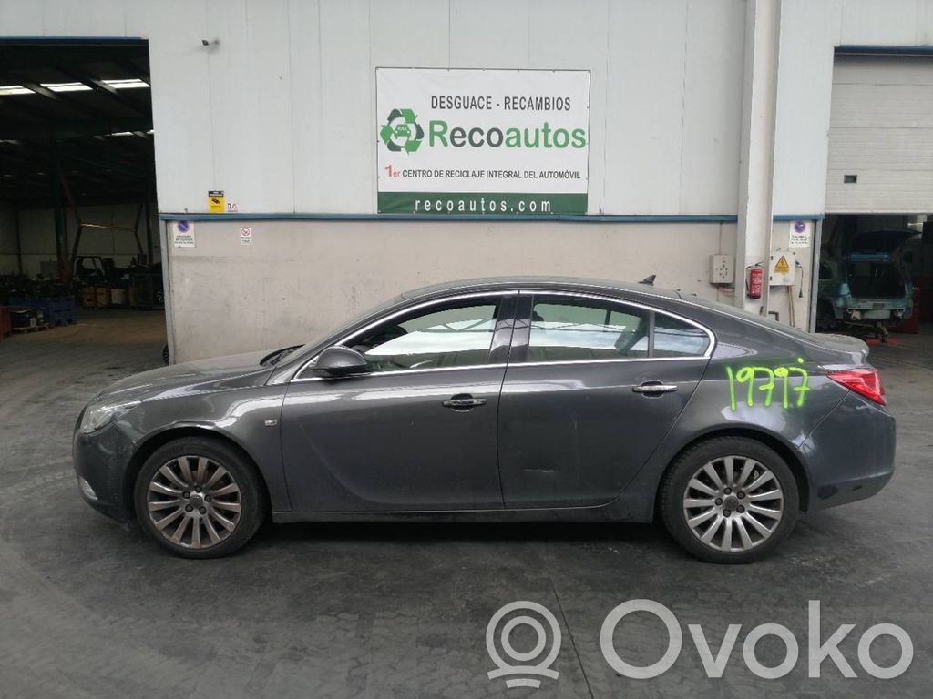 Insignia A Insignia  0258003862