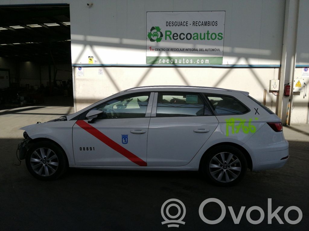 Leon (5F) Leon  02E911024B