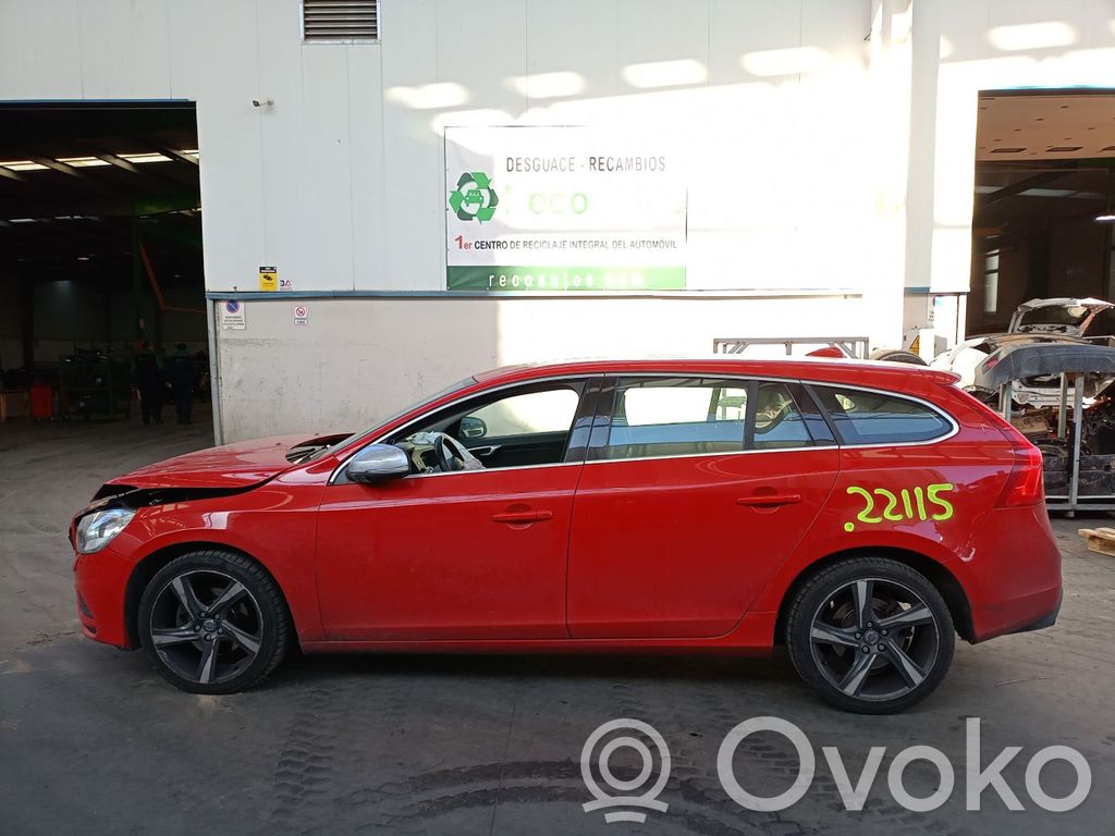 V60 V60, V60 Cross Country  30751138